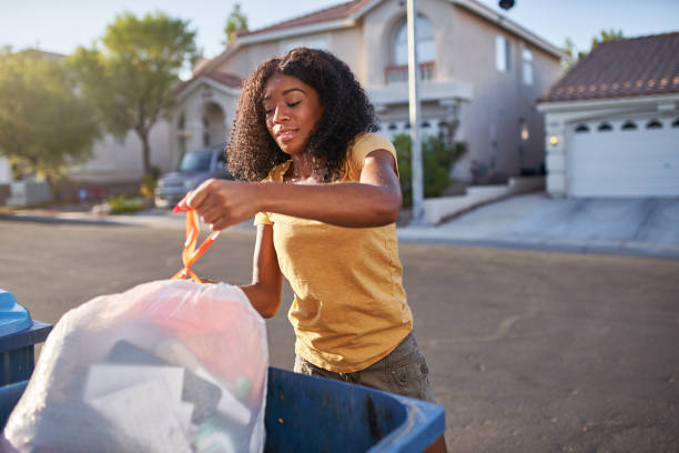 Best Garage Cleanout Services  in Mccullom Lake, IL